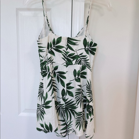 Green romper - Picture 2 of 3